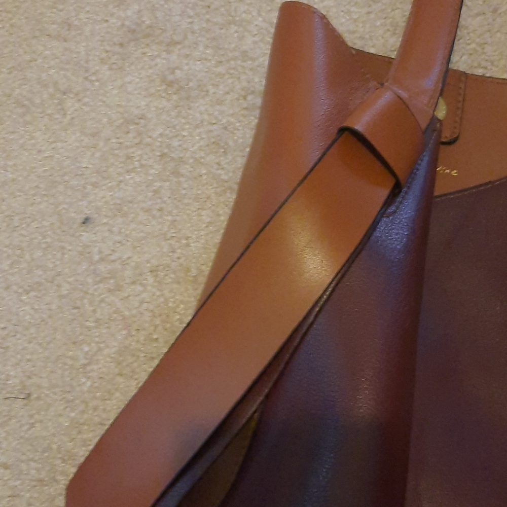 Purse - Picture 3 of 3